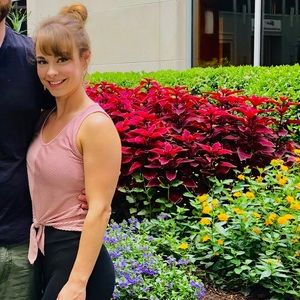 Meet your Posher, Danielle